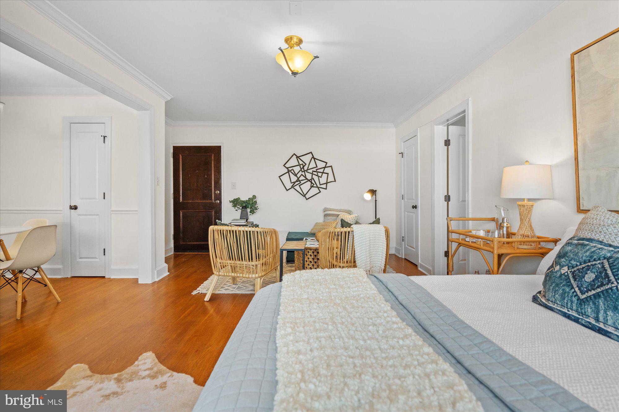820 S Washington STREET Unit: 327