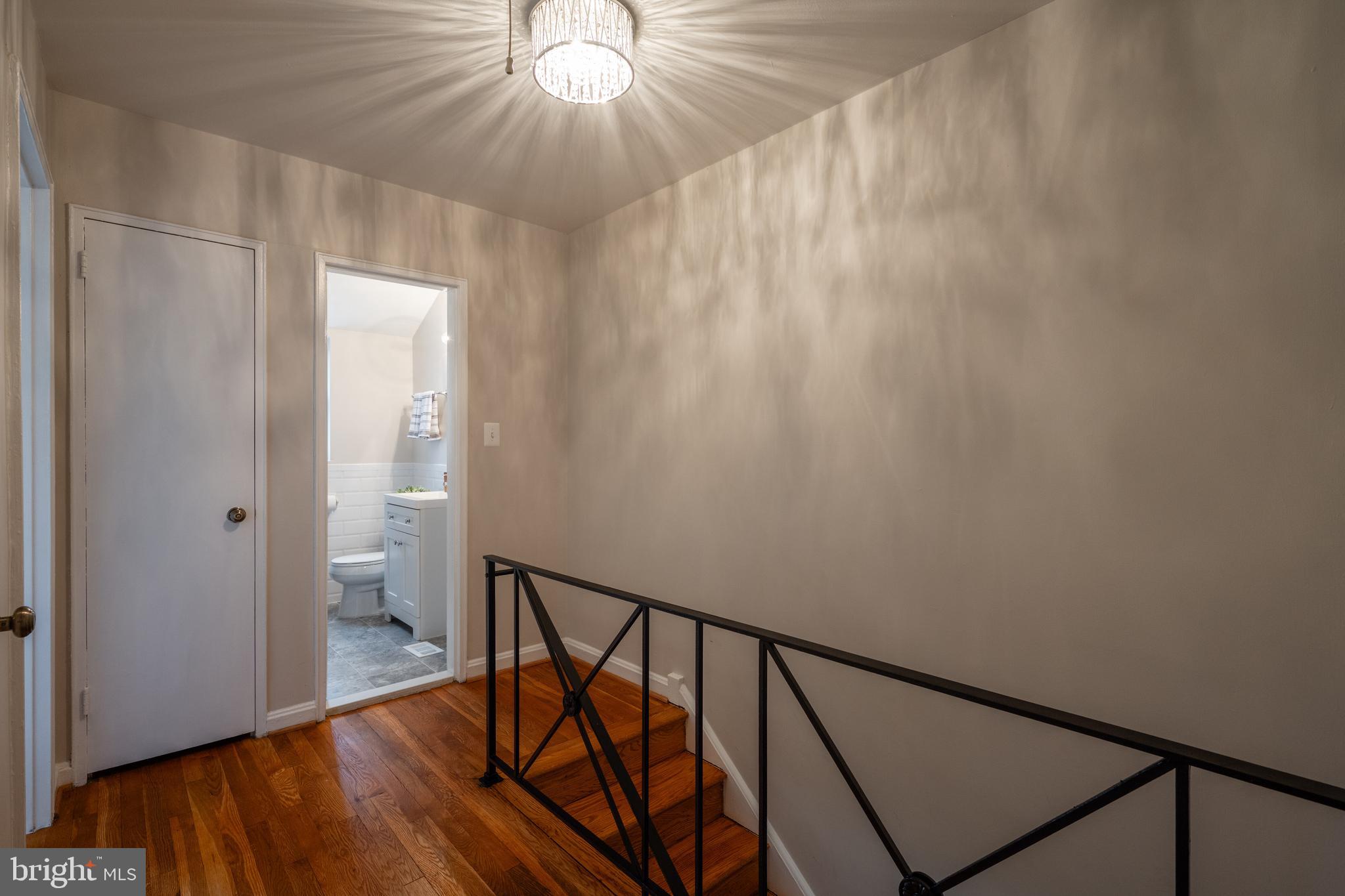 2413 N Dearing STREET