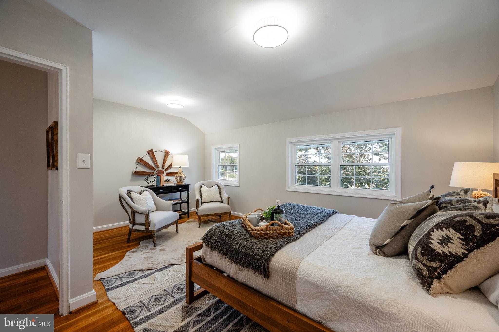 2413 N Dearing STREET