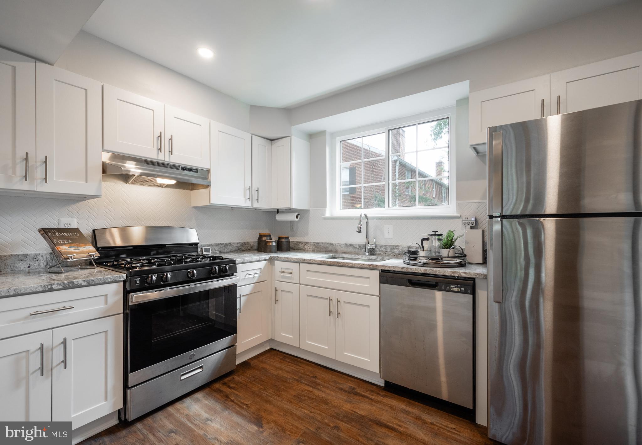 2413 N Dearing STREET