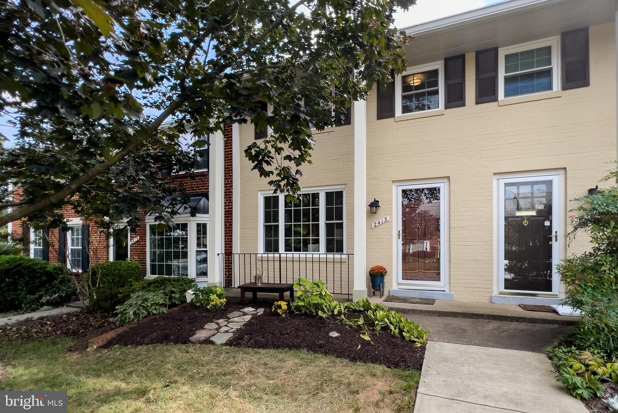 2413 N Dearing STREET