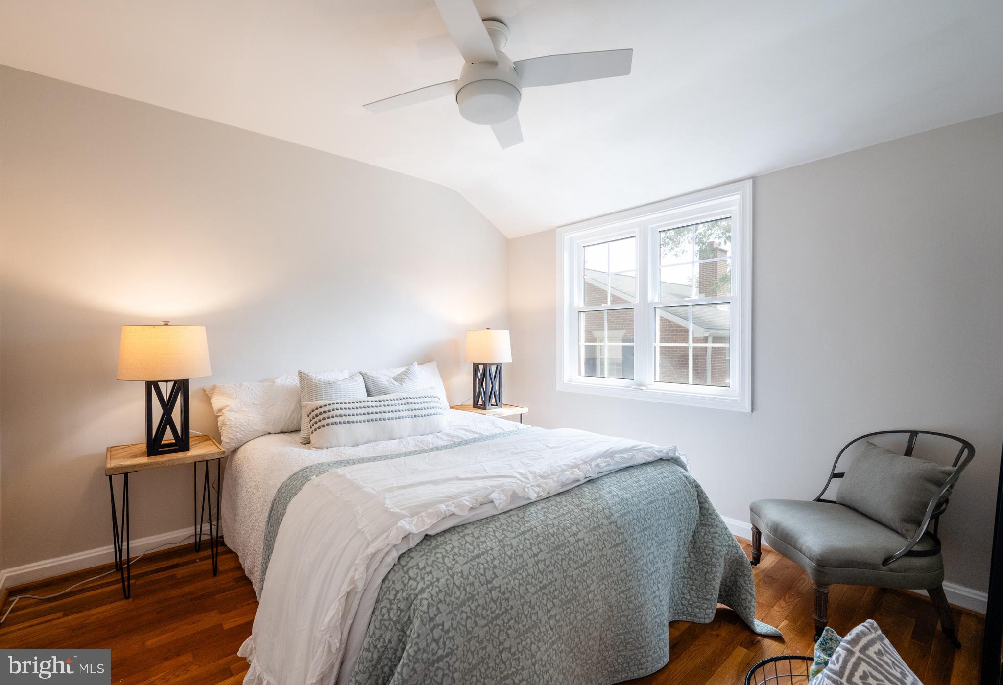 2413 N Dearing STREET