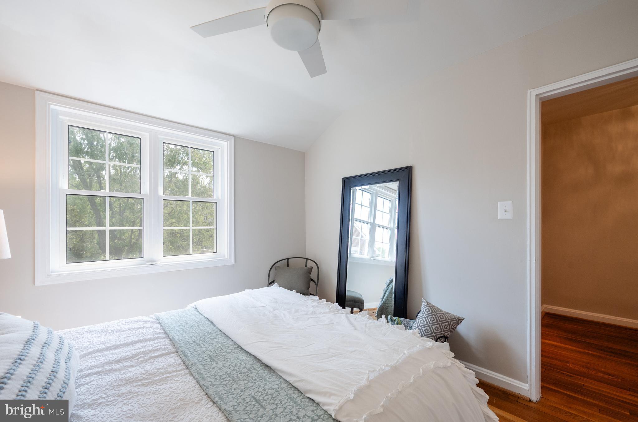 2413 N Dearing STREET