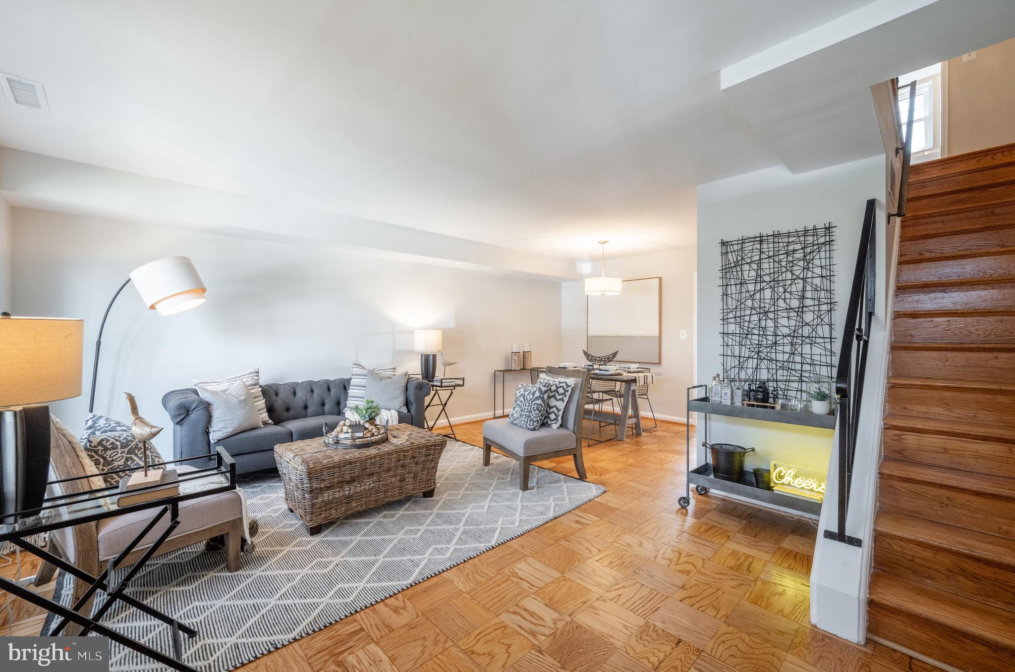 2413 N Dearing STREET