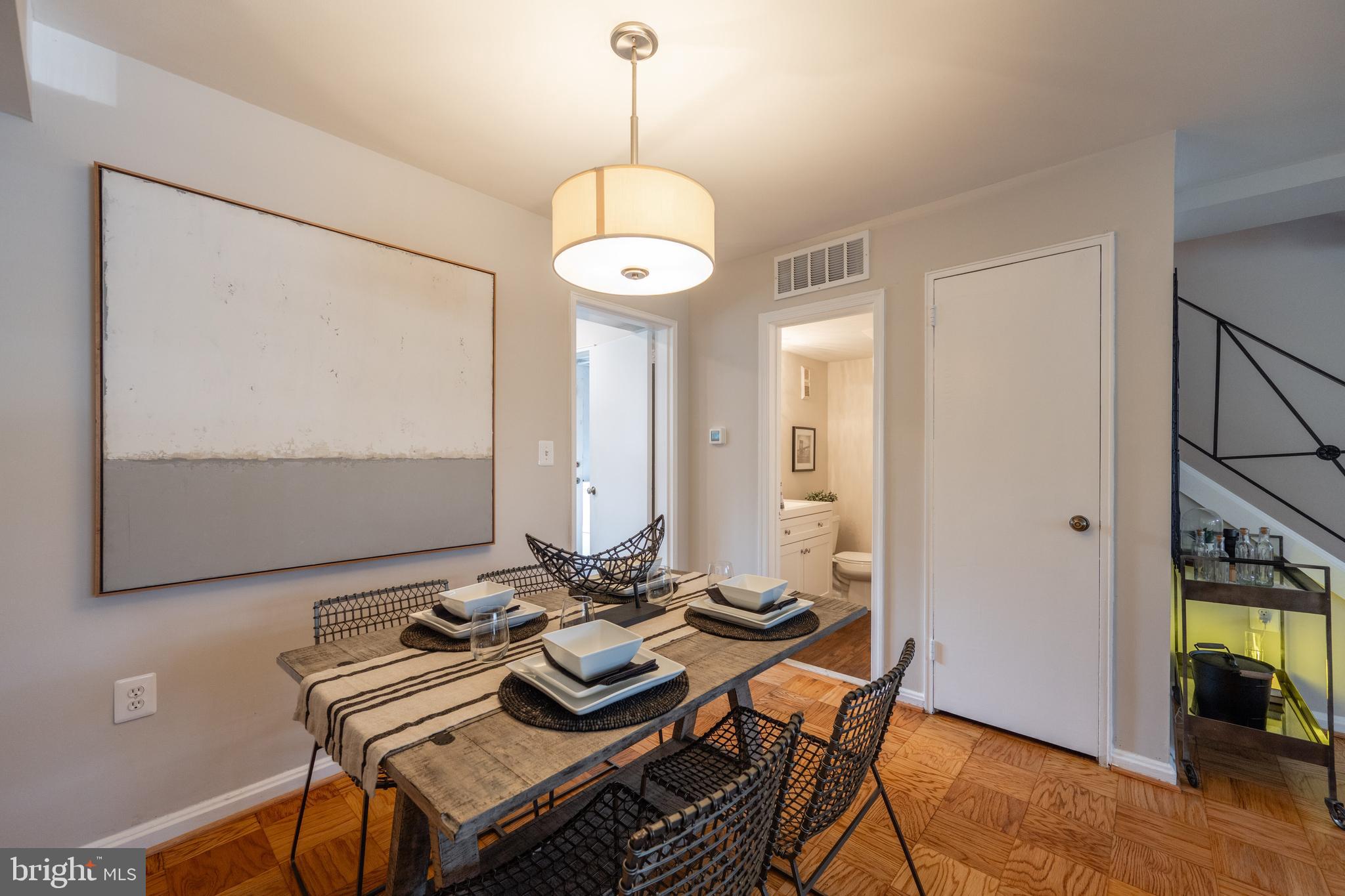 2413 N Dearing STREET