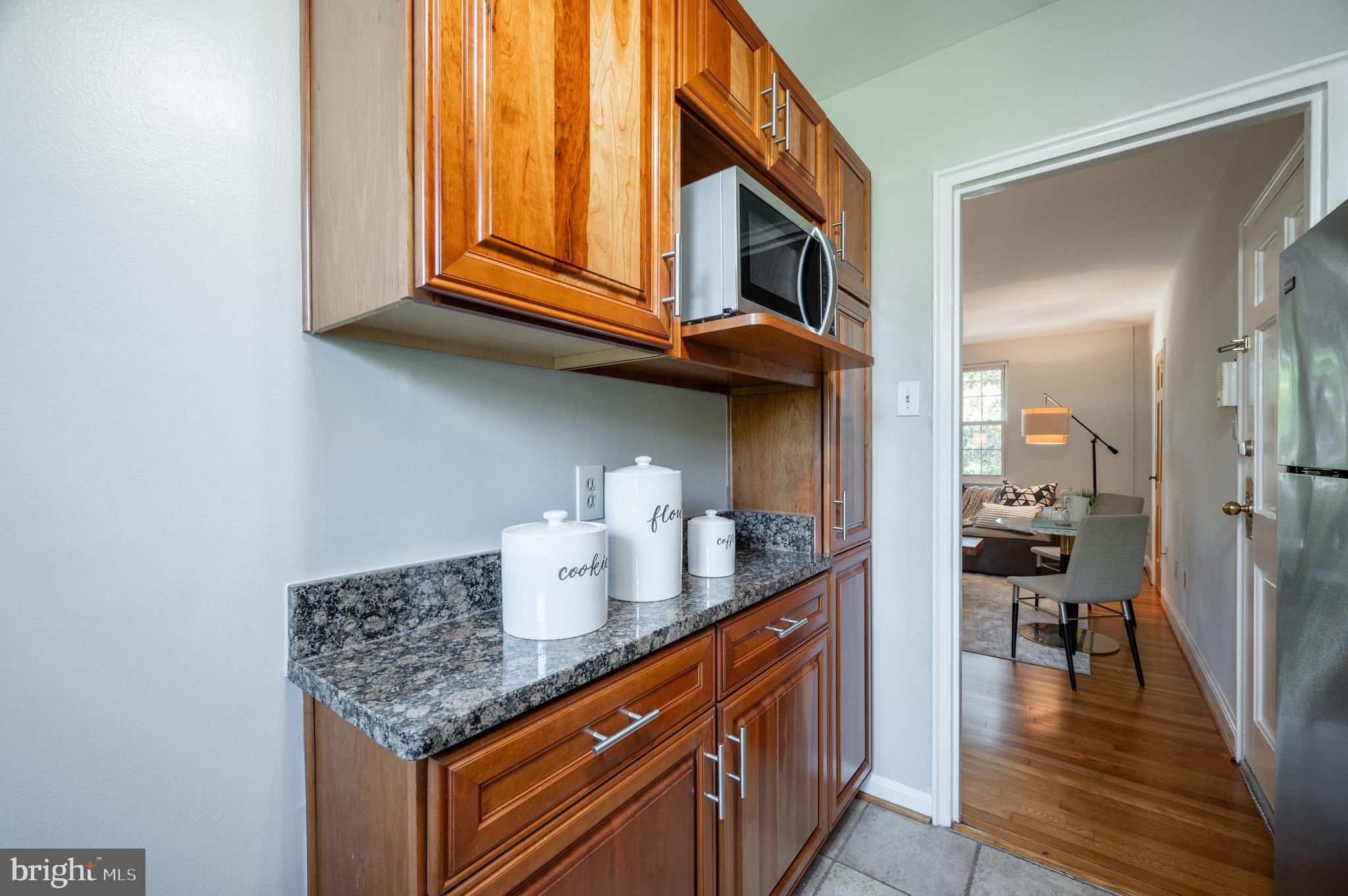 3405 Commonwealth AVENUE Unit: C