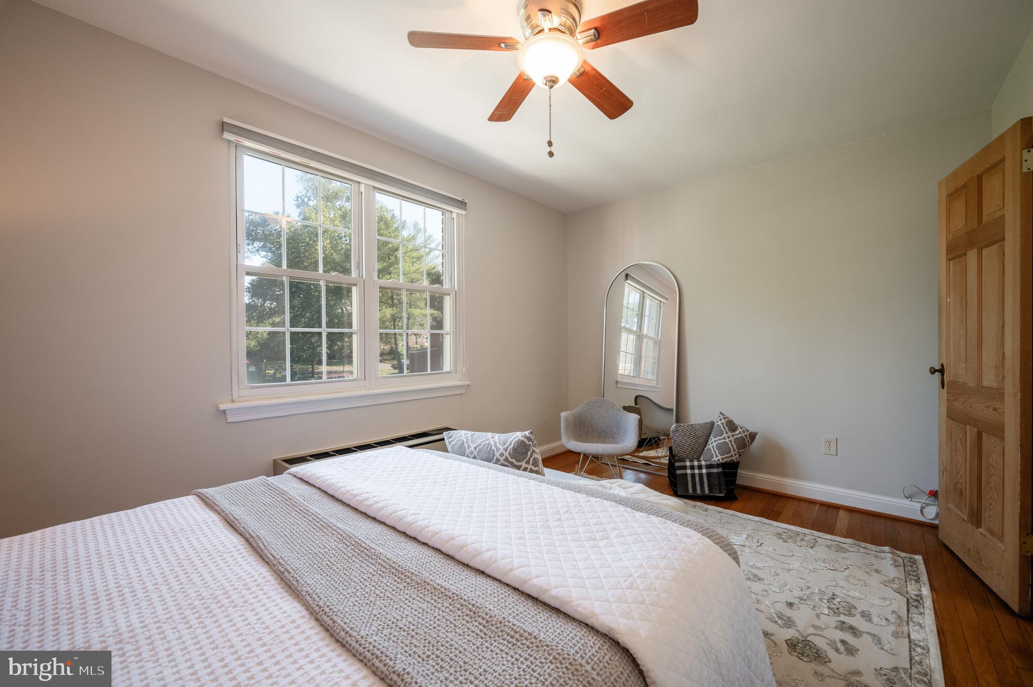 3405 Commonwealth AVENUE Unit: C