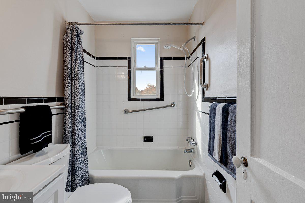 121 Wesmond Dr