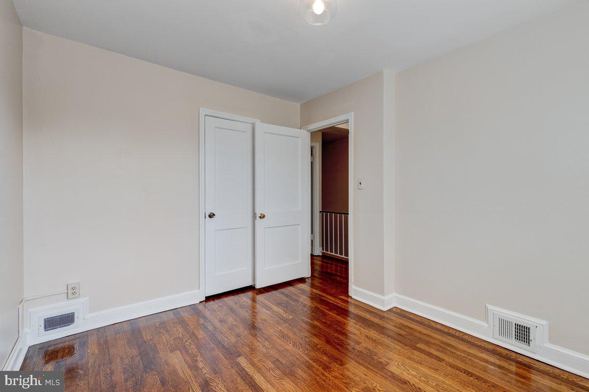 121 Wesmond Dr