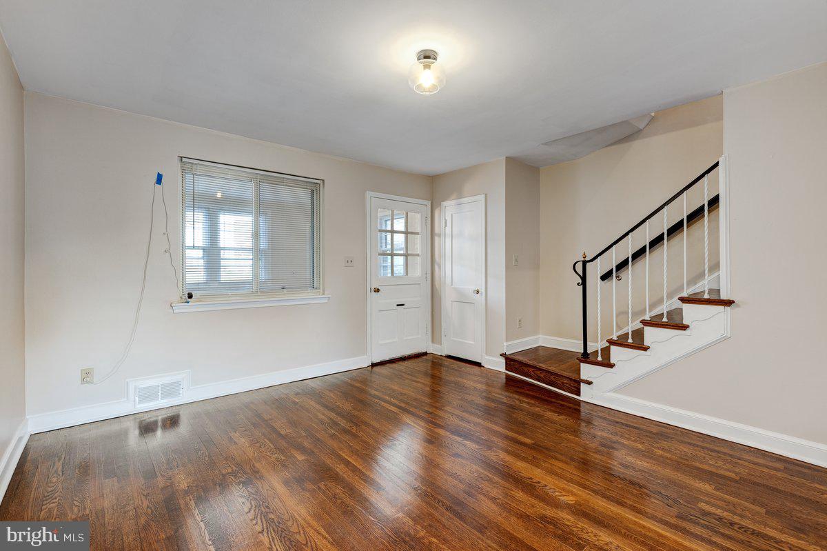 121 Wesmond Dr
