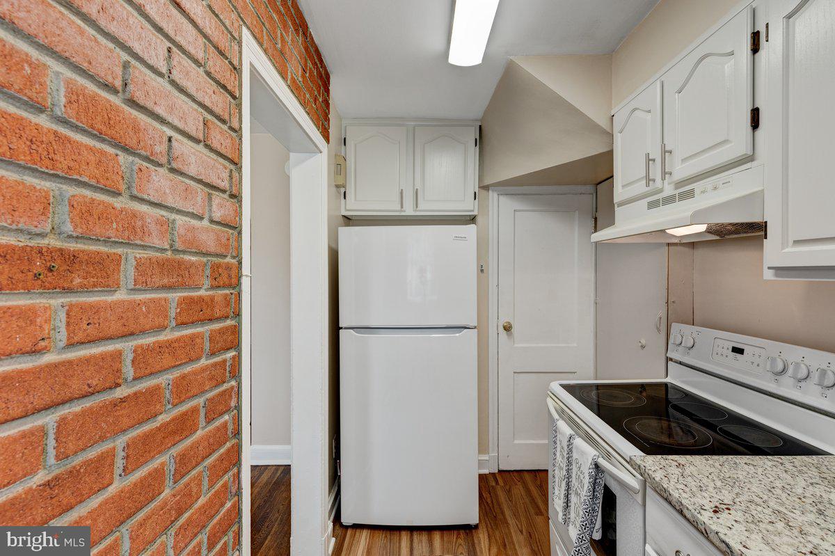 121 Wesmond Dr