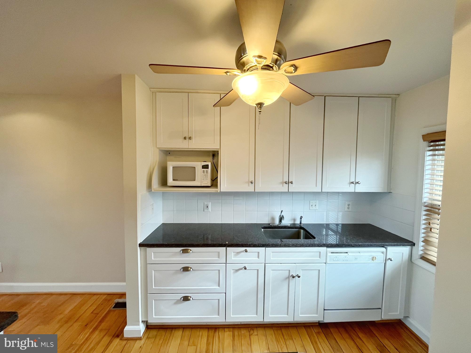 420 E Bellefonte AVENUE E