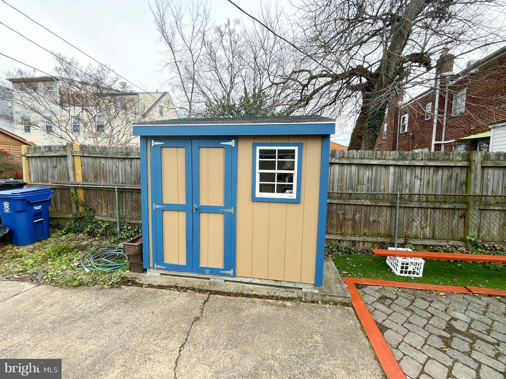 420 E Bellefonte AVENUE E
