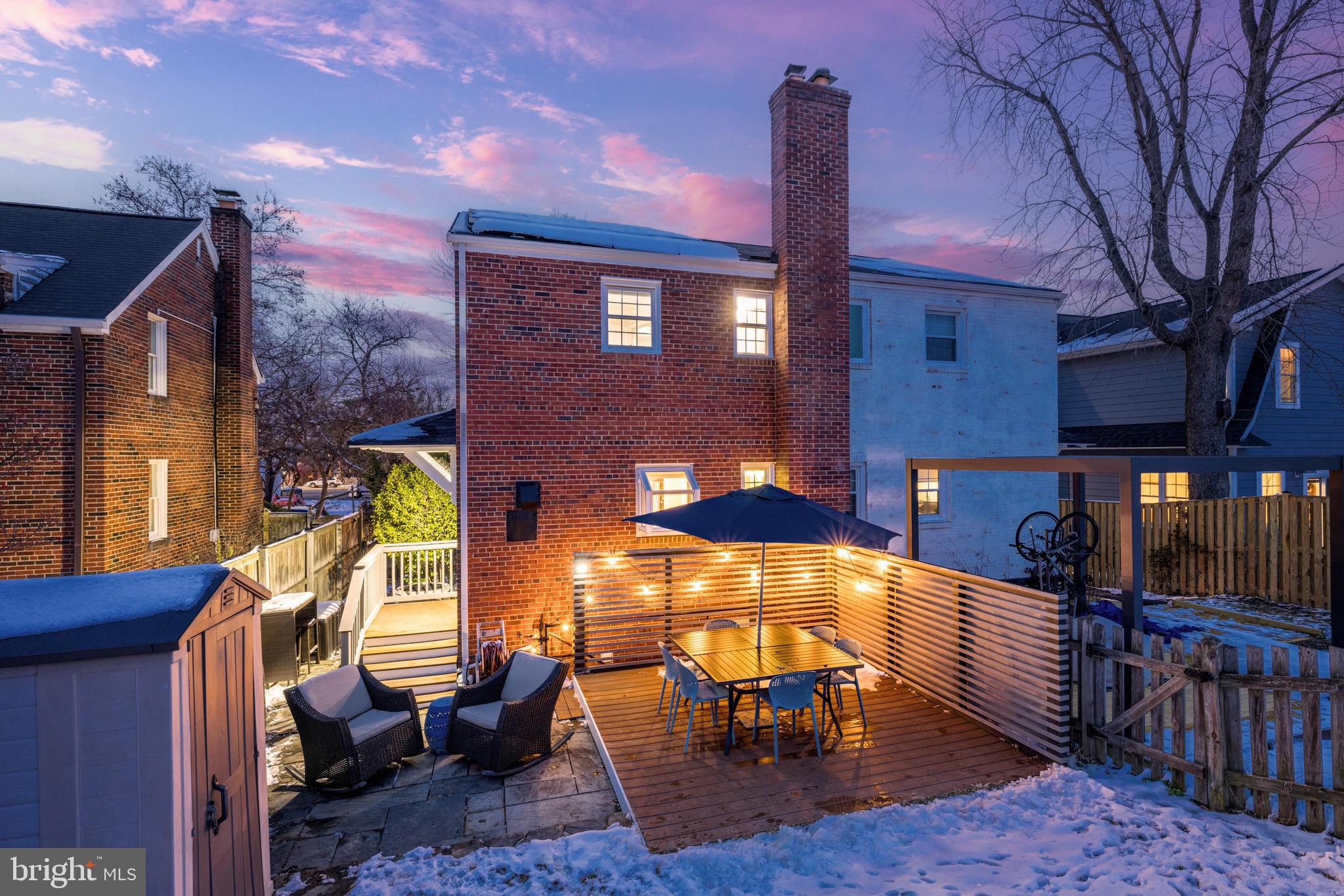 109 E Raymond Ave