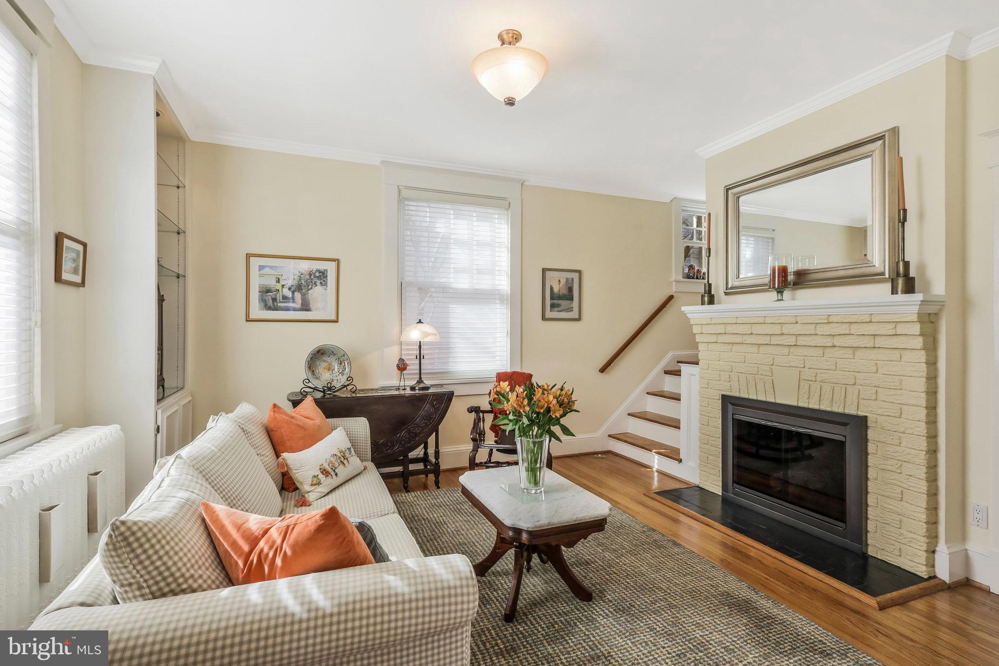 19 Cedar St