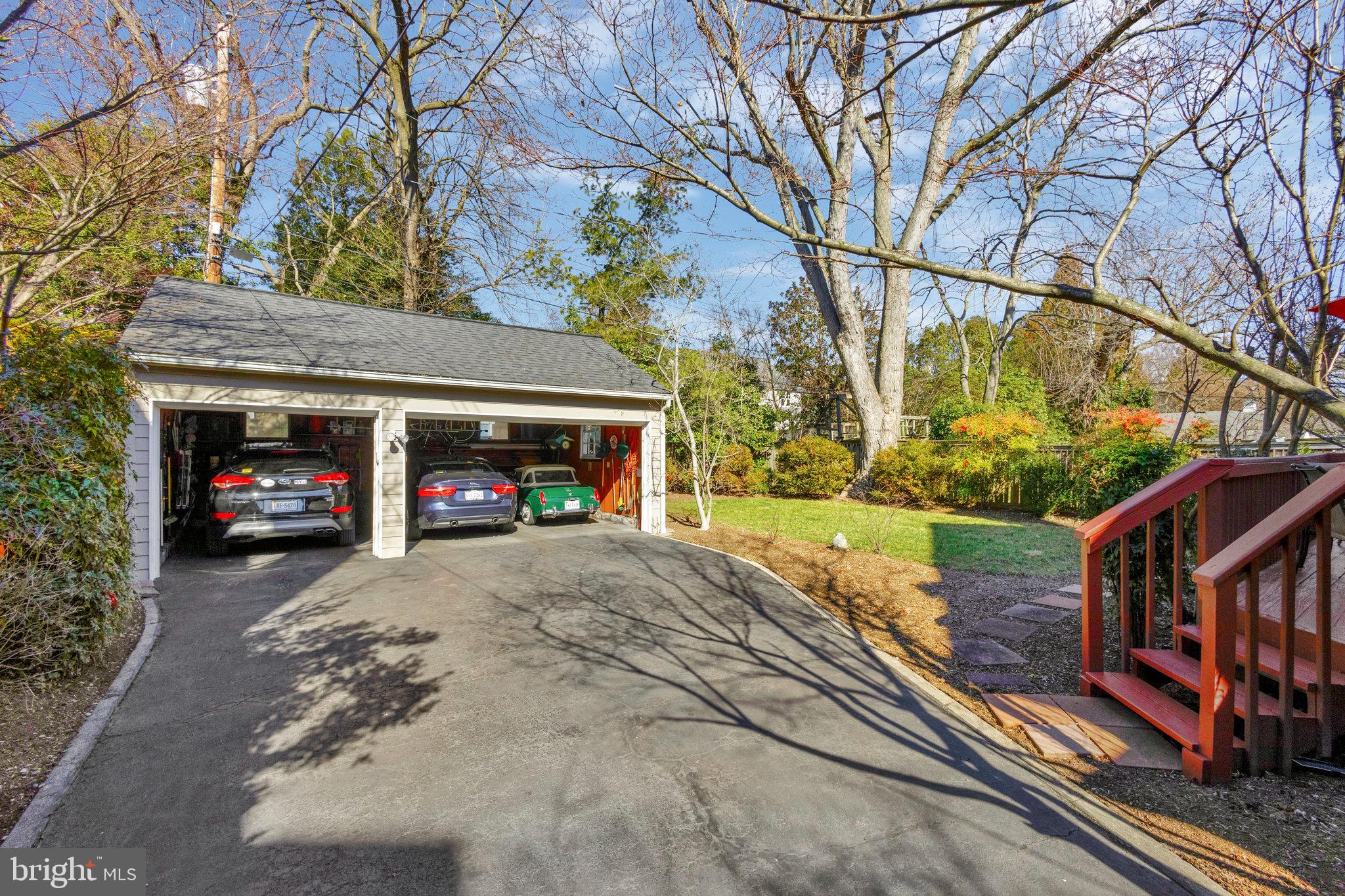 19 Cedar St