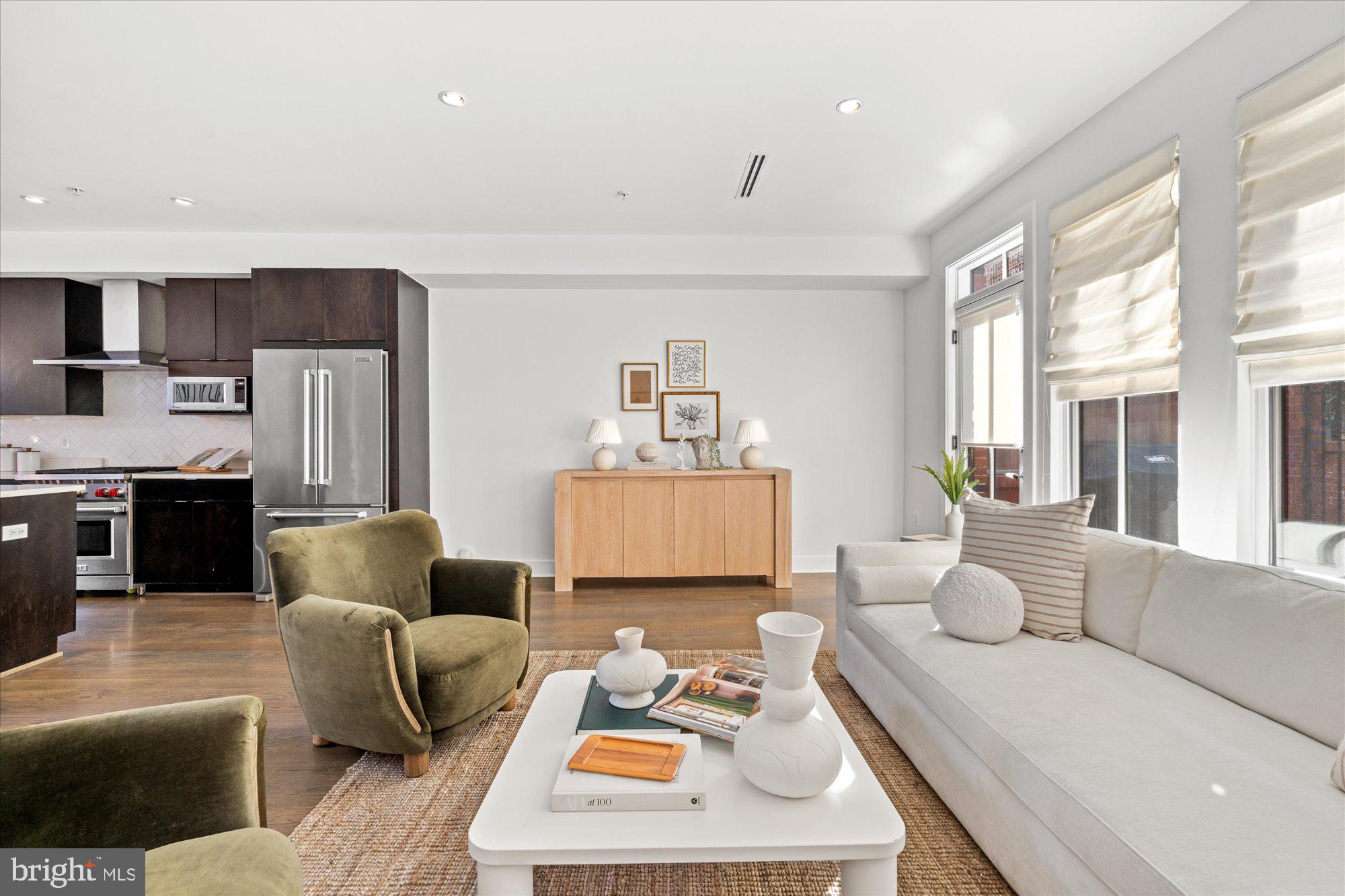 328 Third St
