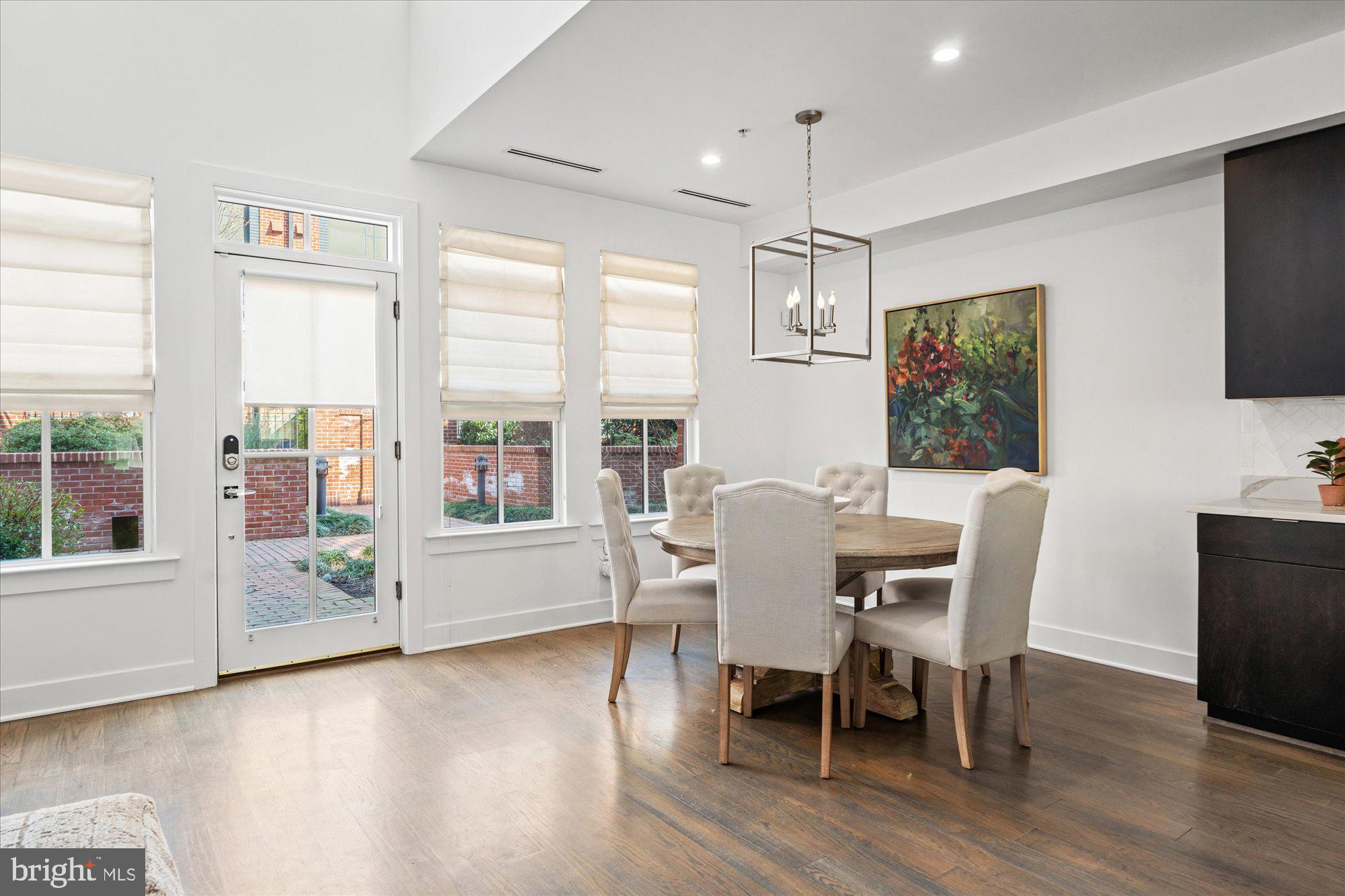 328 Third St