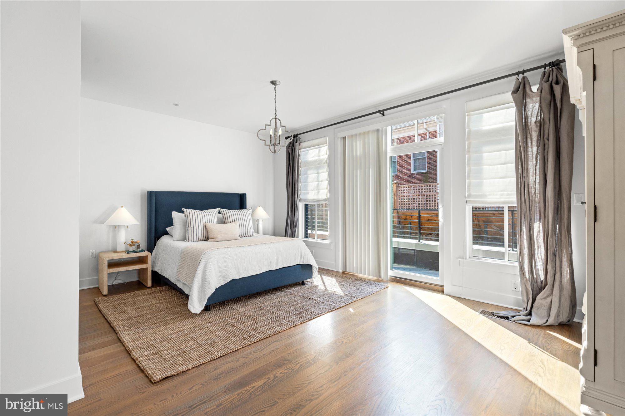 328 Third St
