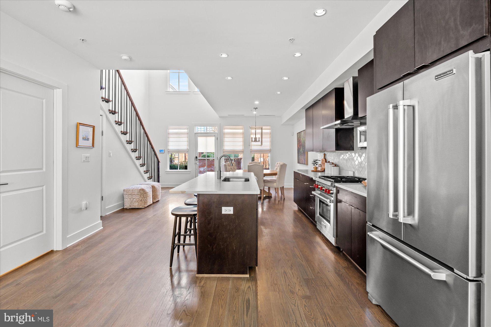 328 Third St