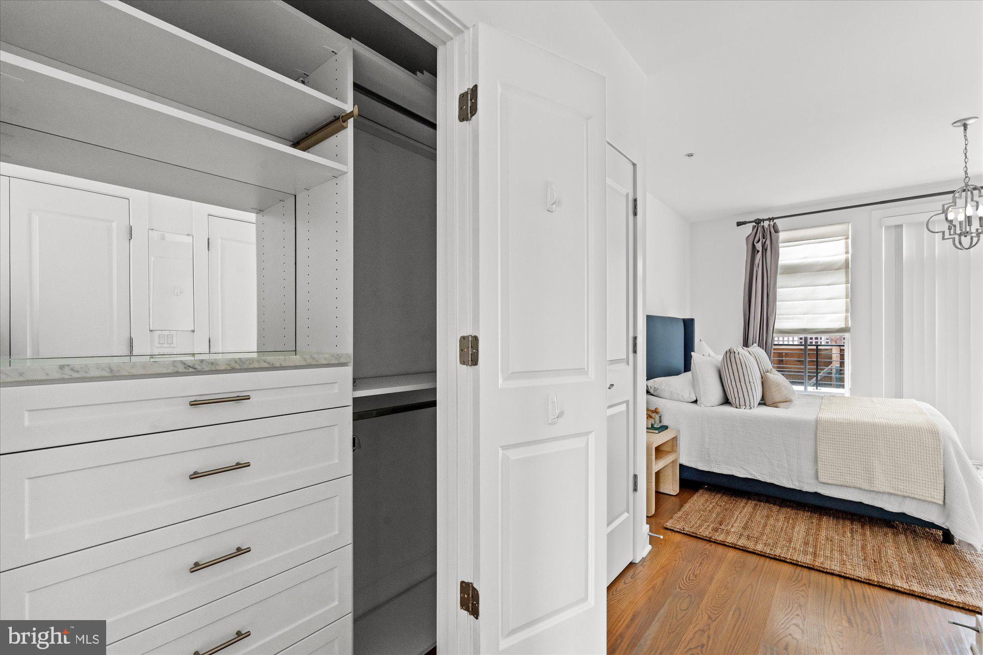 328 Third St