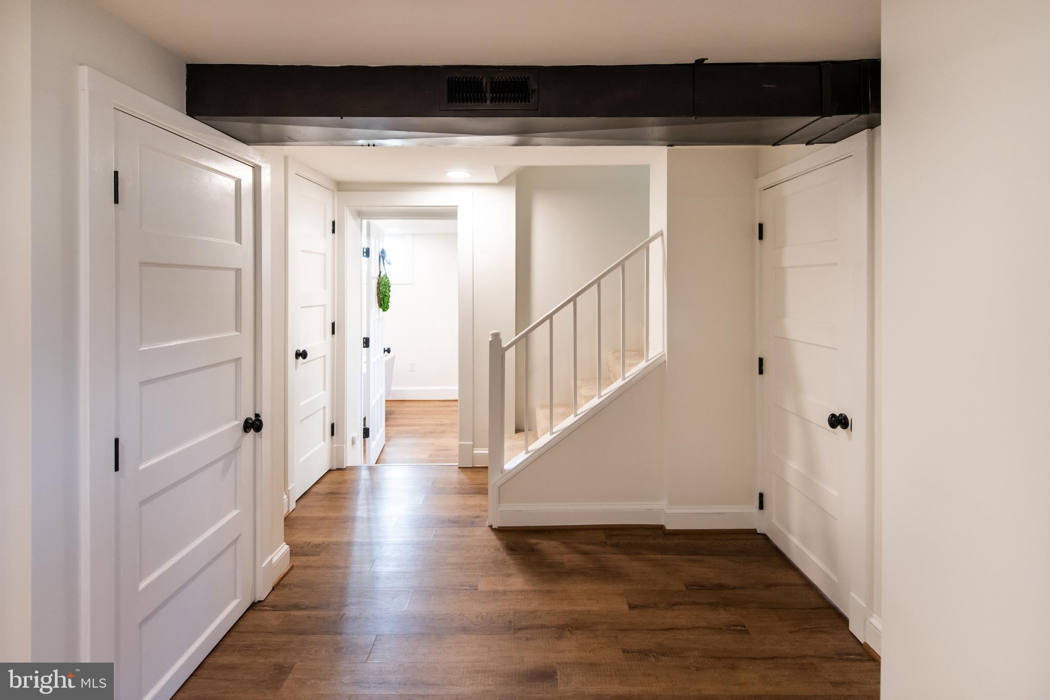 203 N View Ter
