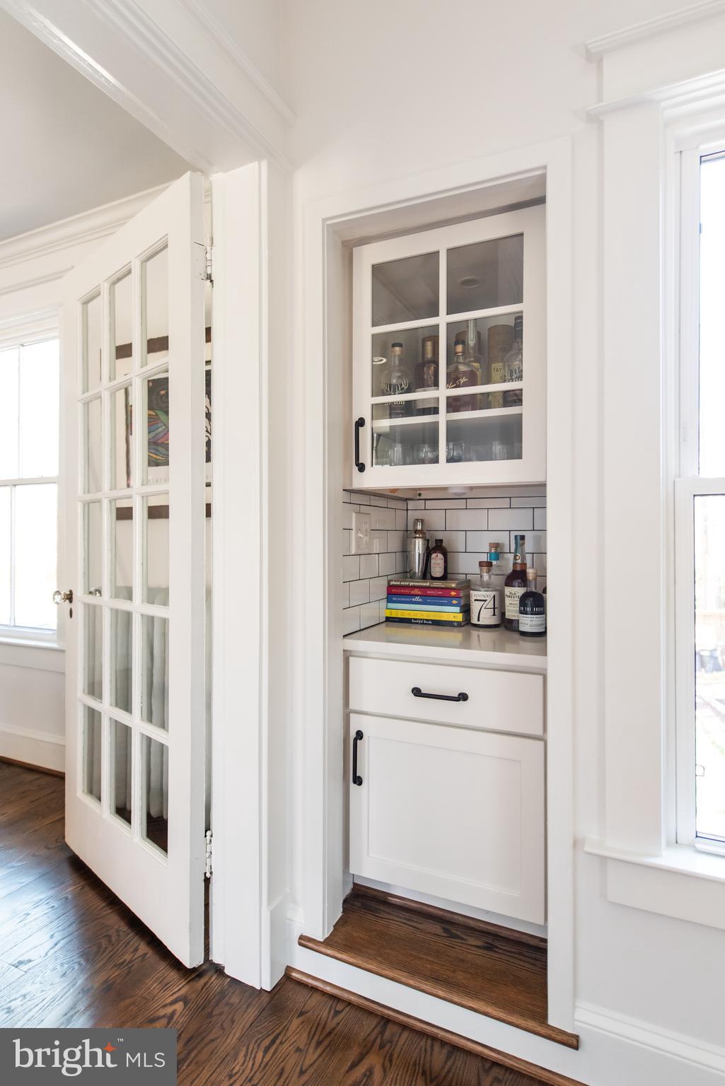 203 N View Ter