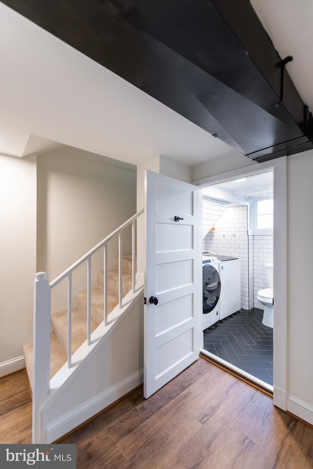 203 N View Ter