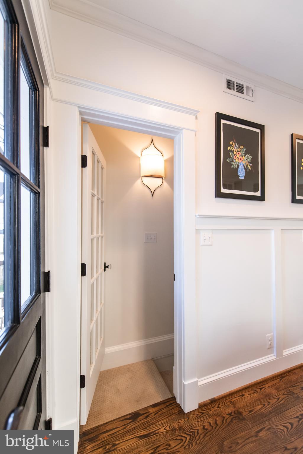 203 N View Ter