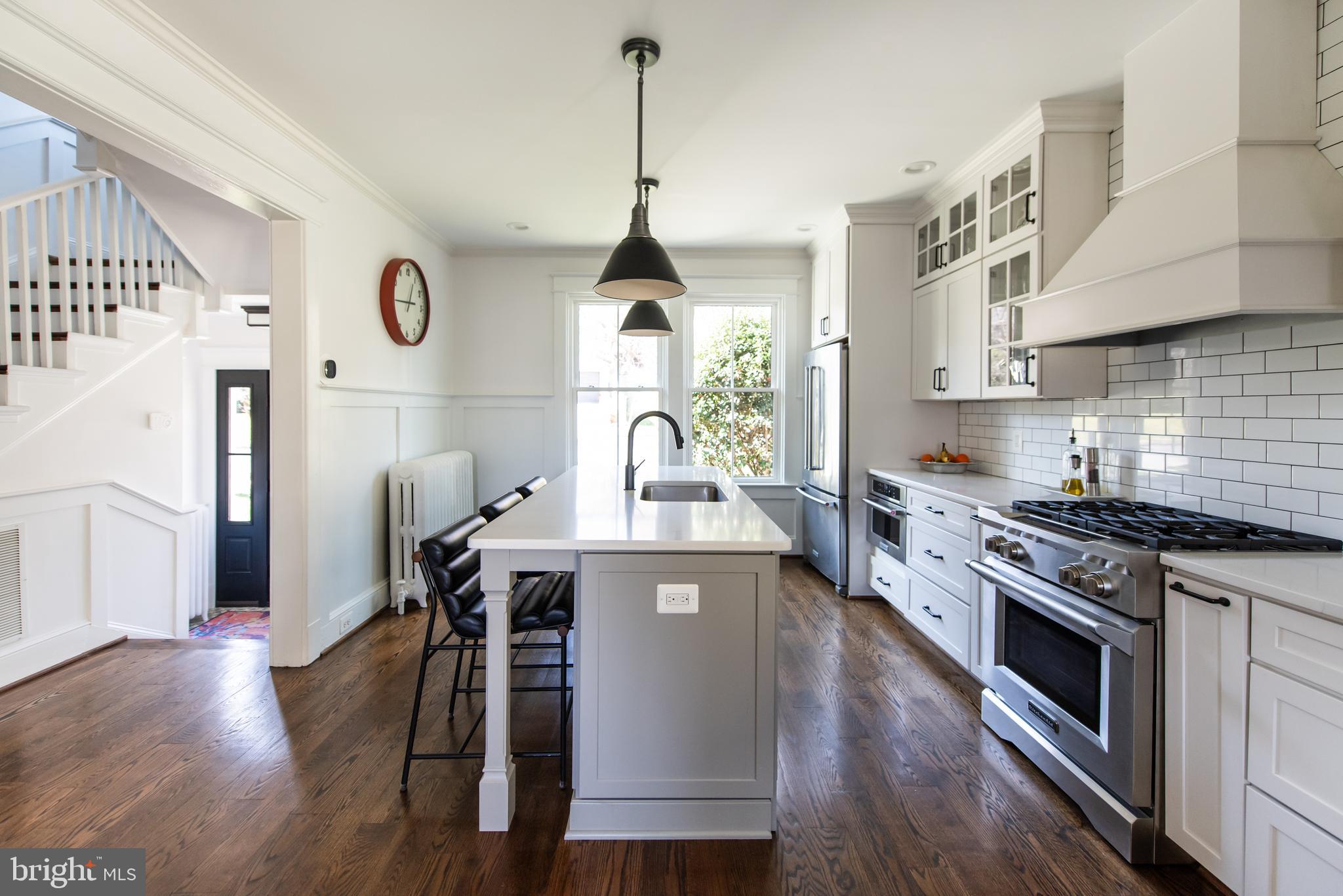 203 N View Ter