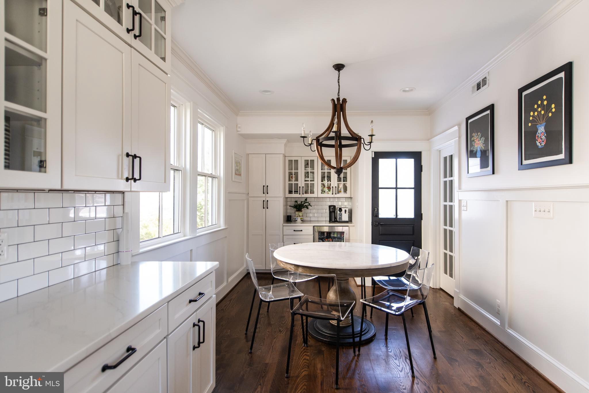 203 N View Ter