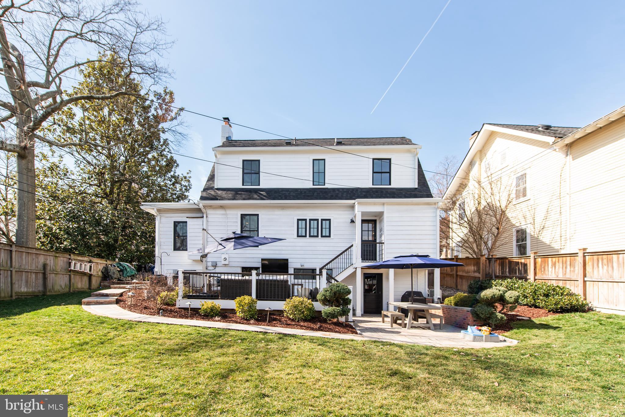 203 N View Ter