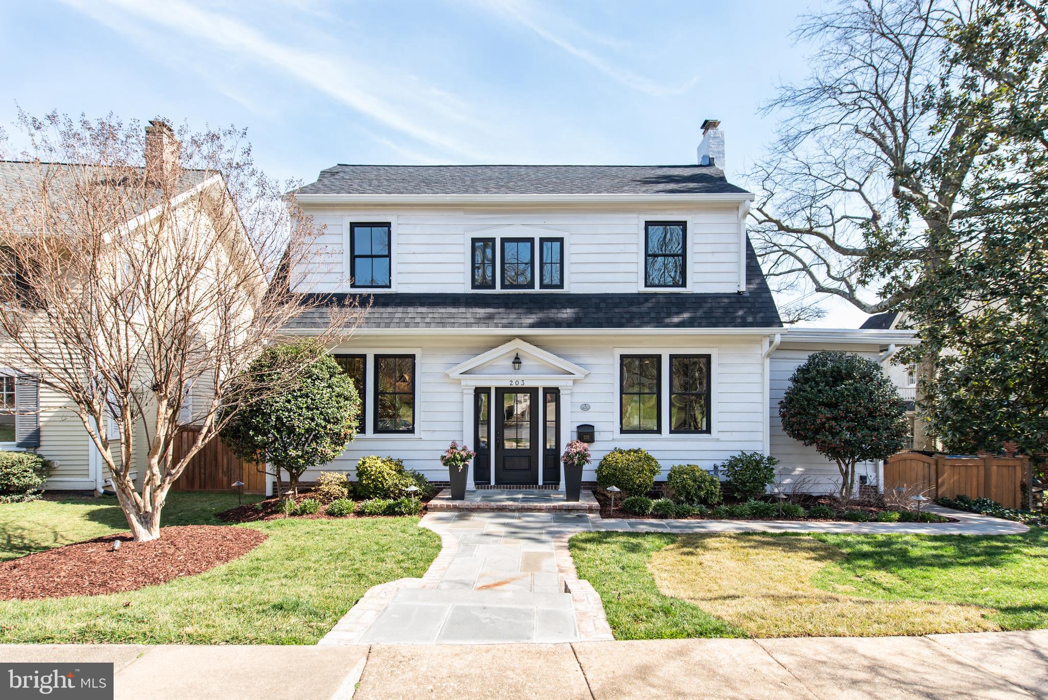 203 N View Ter