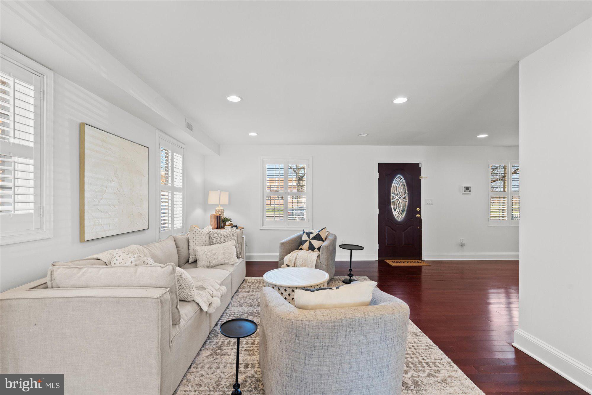 808 Mount Vernon Ave