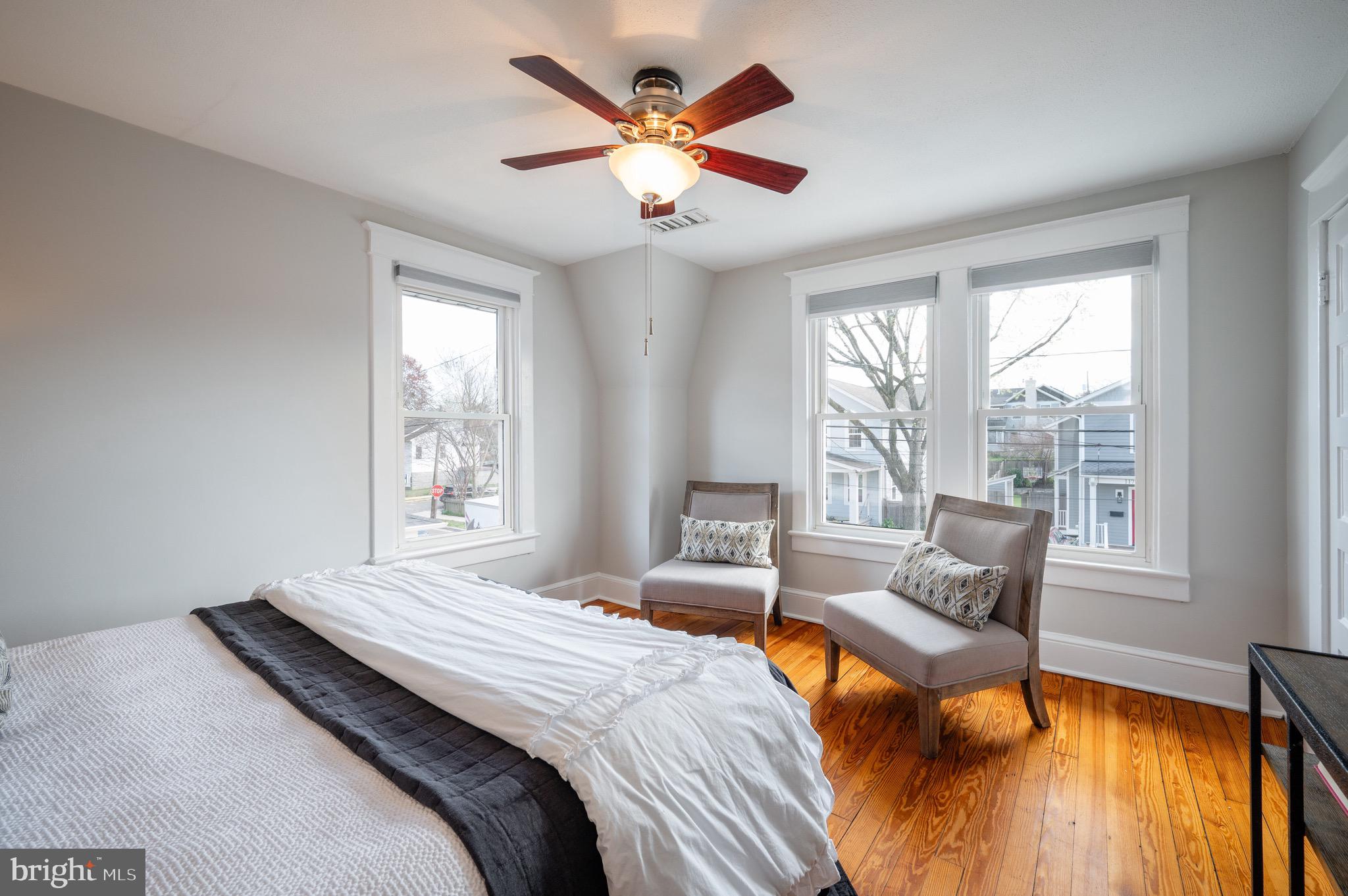 120-A E Raymond Ave E #A