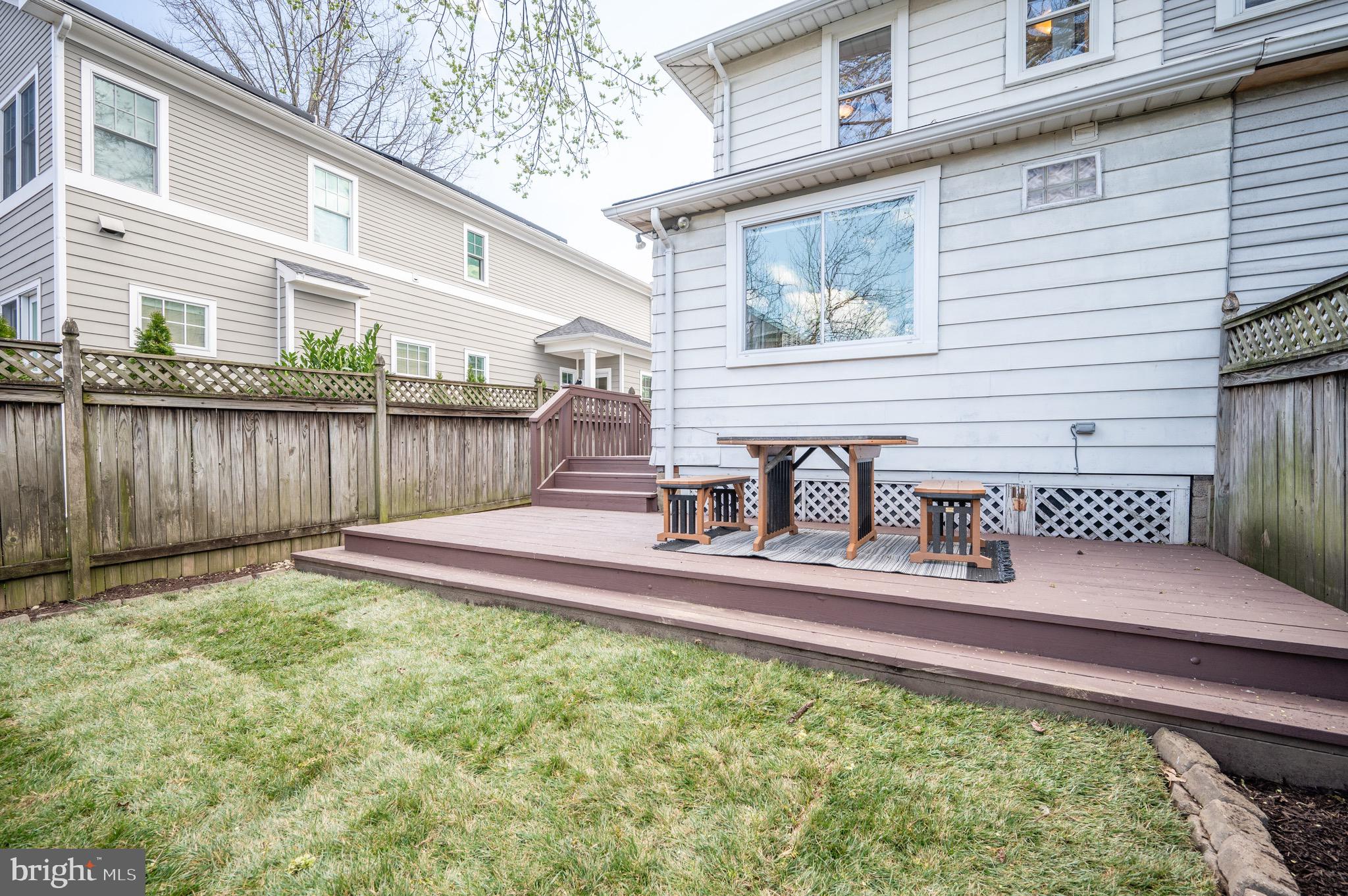 120-A E Raymond Ave E #A