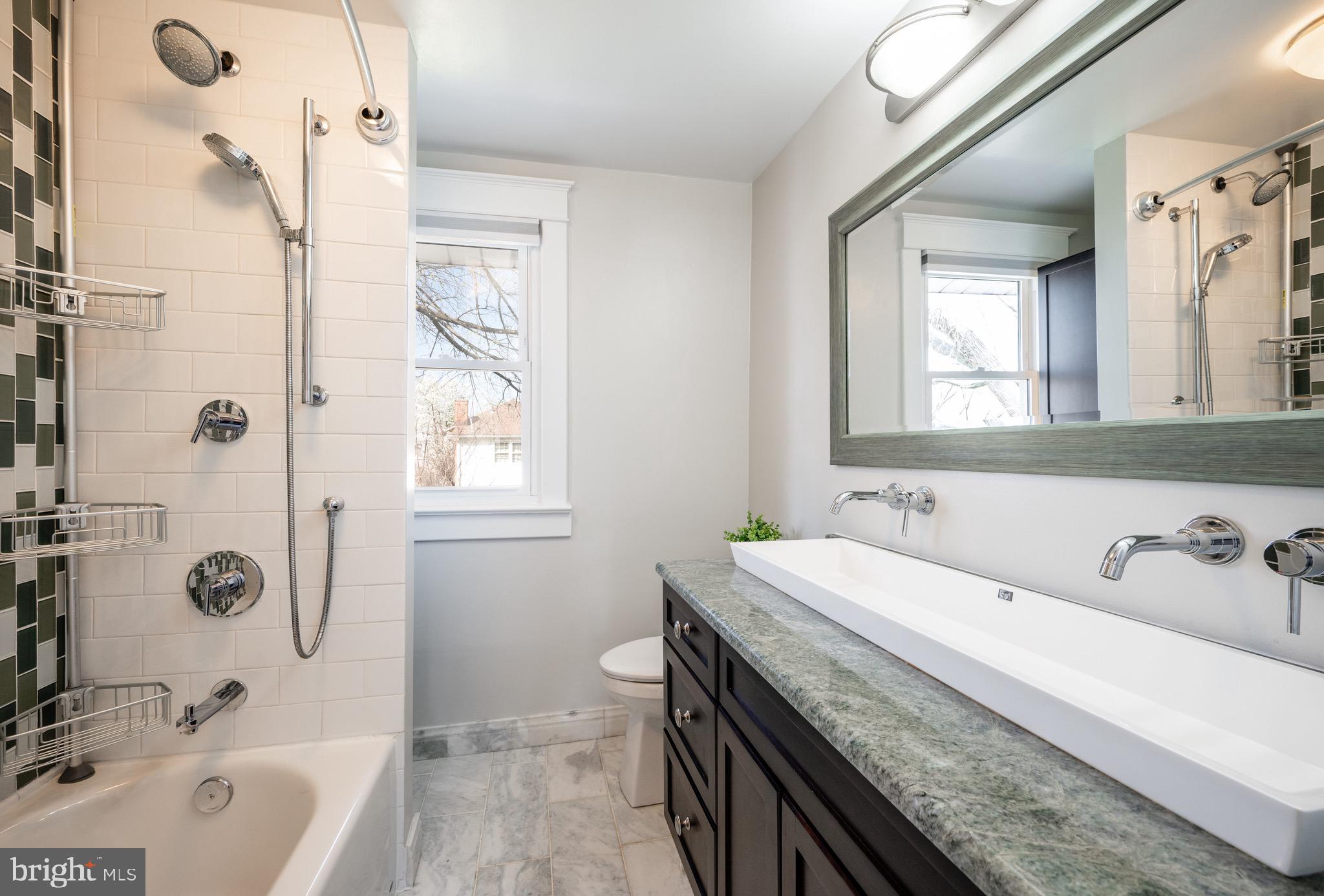 120-A E Raymond Ave E #A