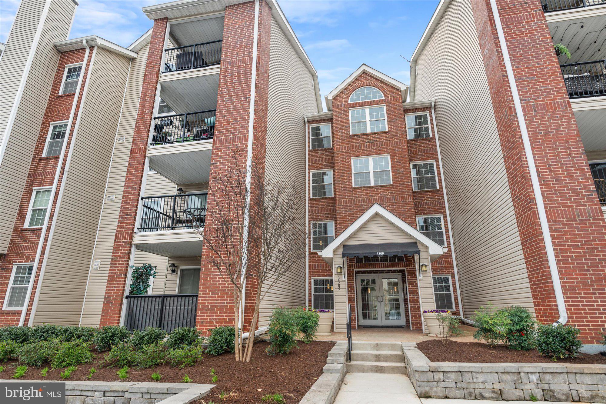 3309 Wyndham Cir #1184