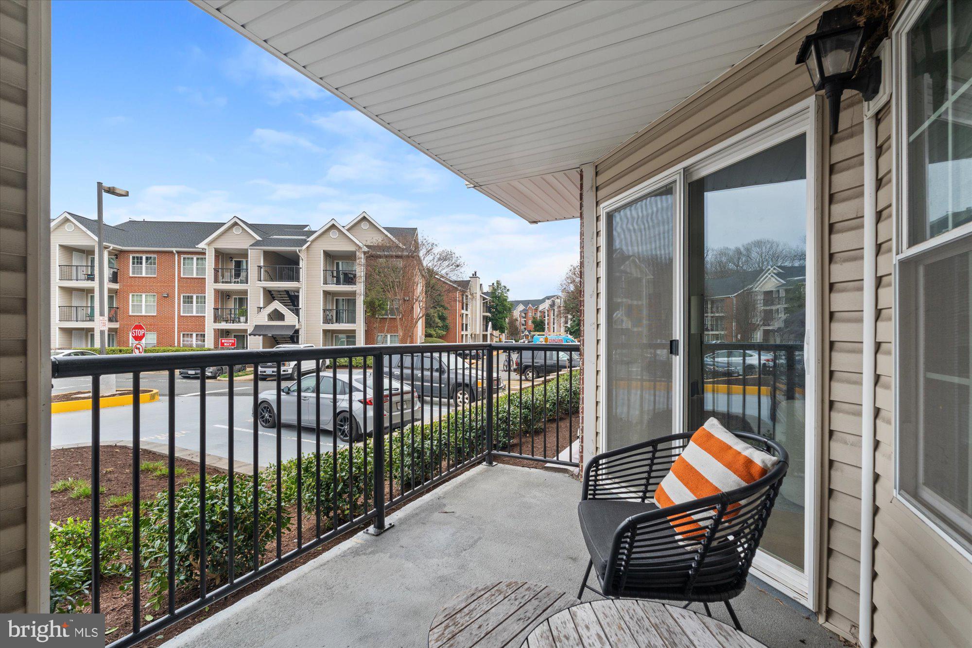 3309 Wyndham Cir #1184
