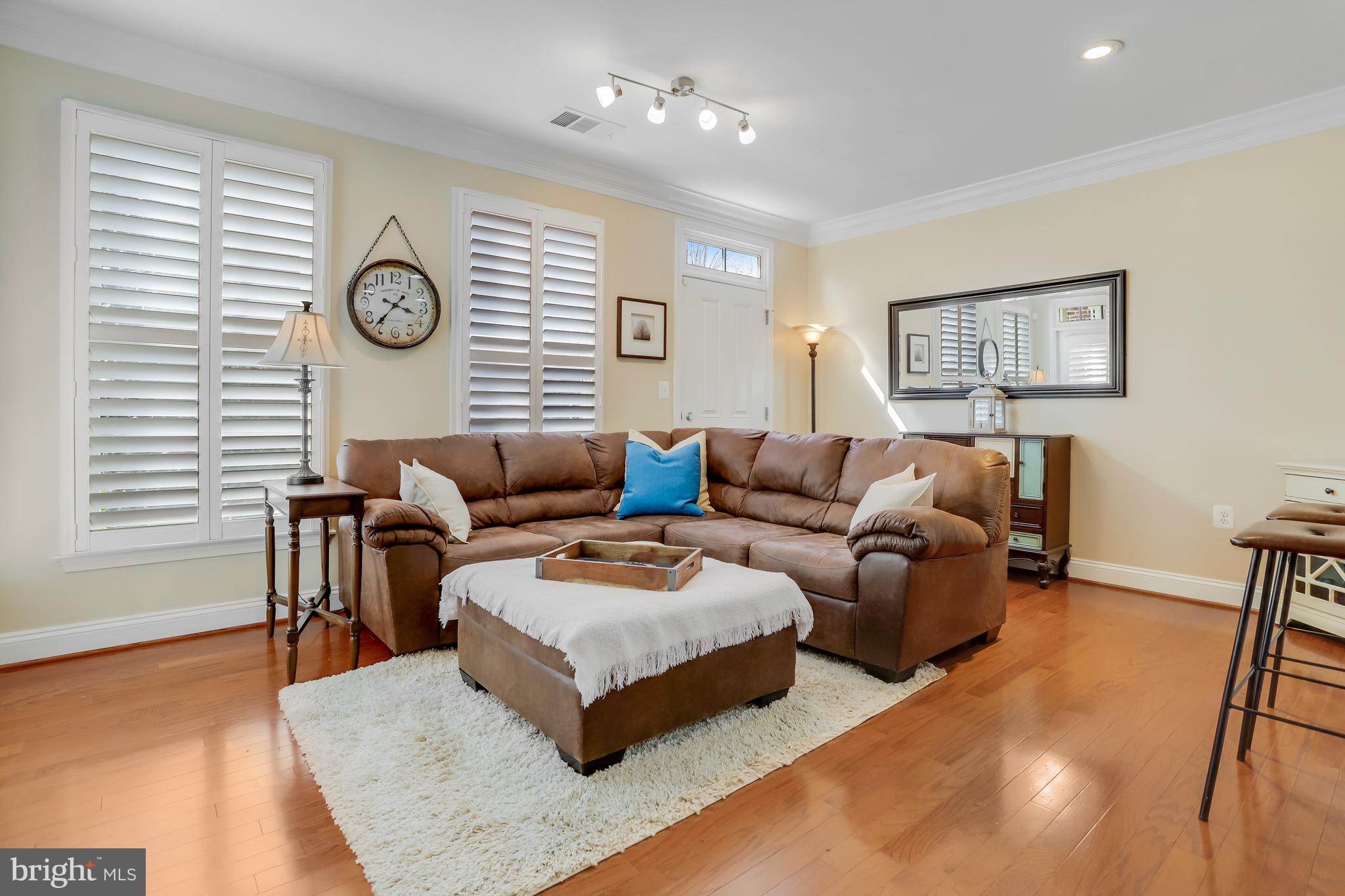 1115 Cameron St #113