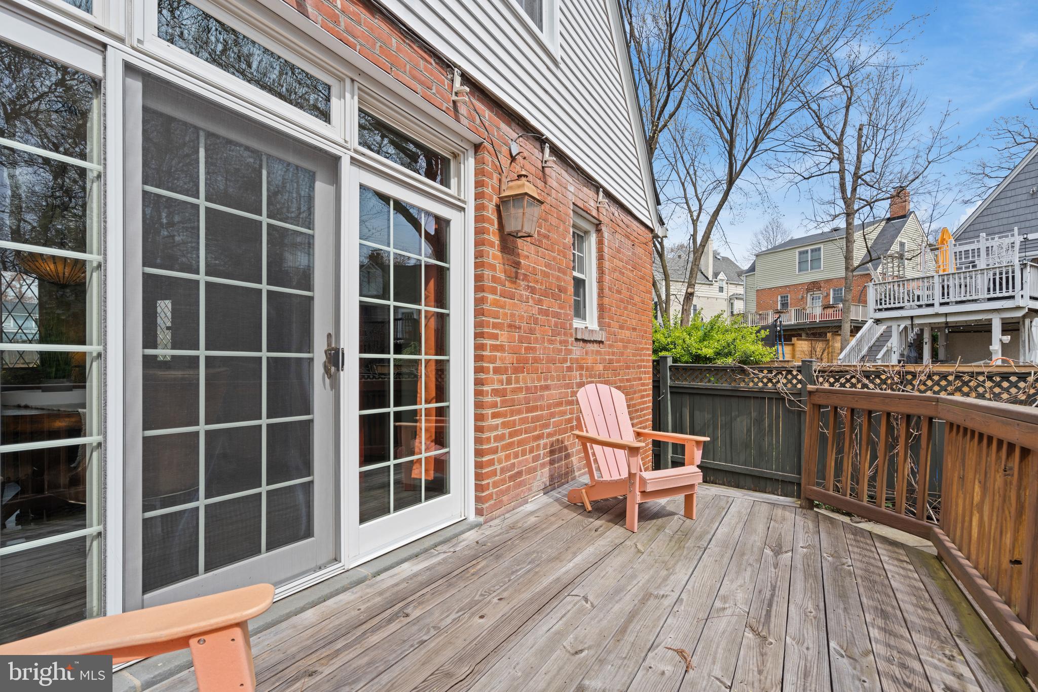 204 Pine St