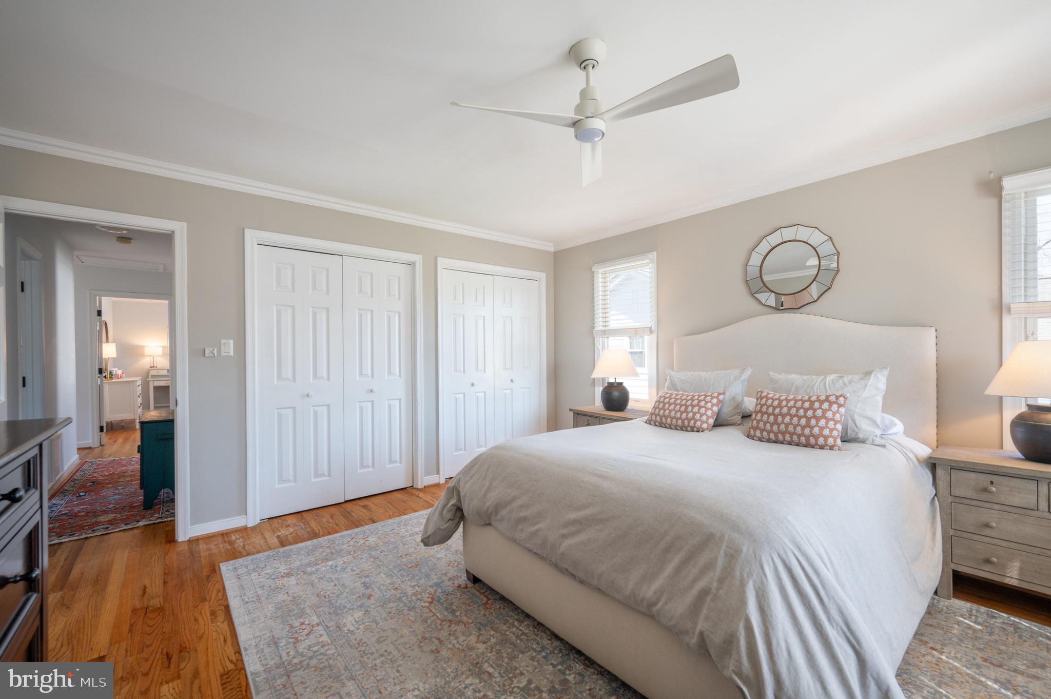 27 E Maple St E