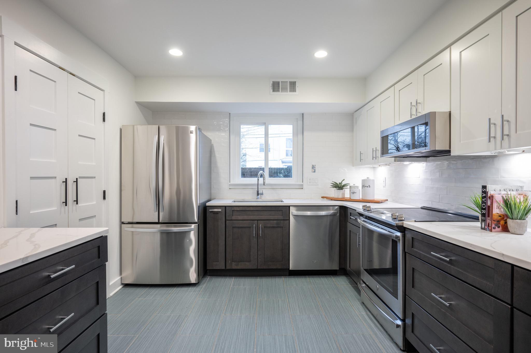 113 E Windsor Ave #C