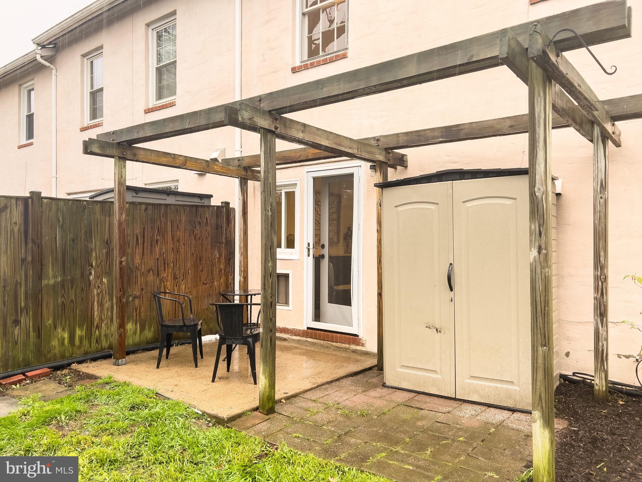 113 E Windsor Ave #C