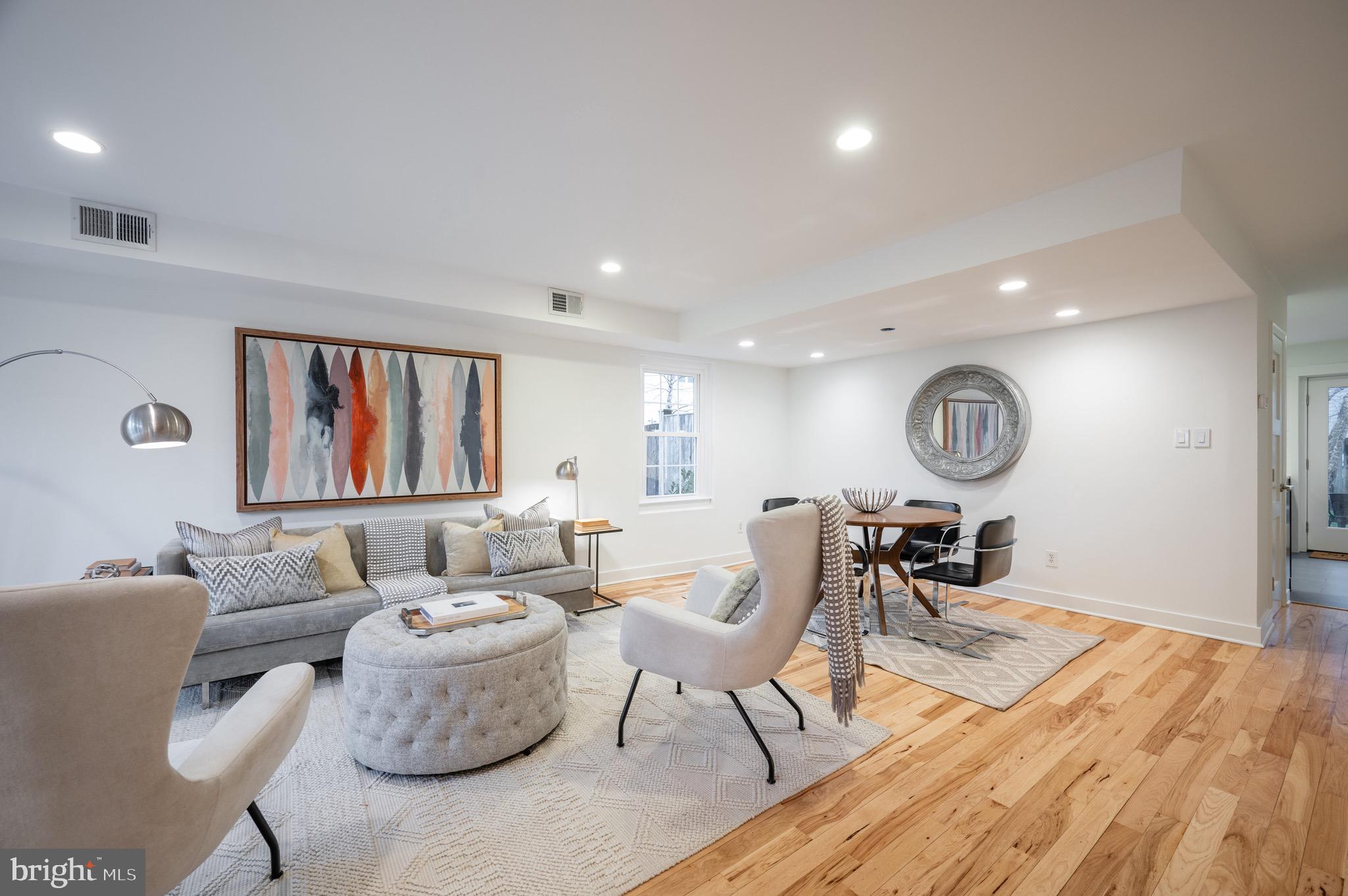 113 E Windsor Ave #C