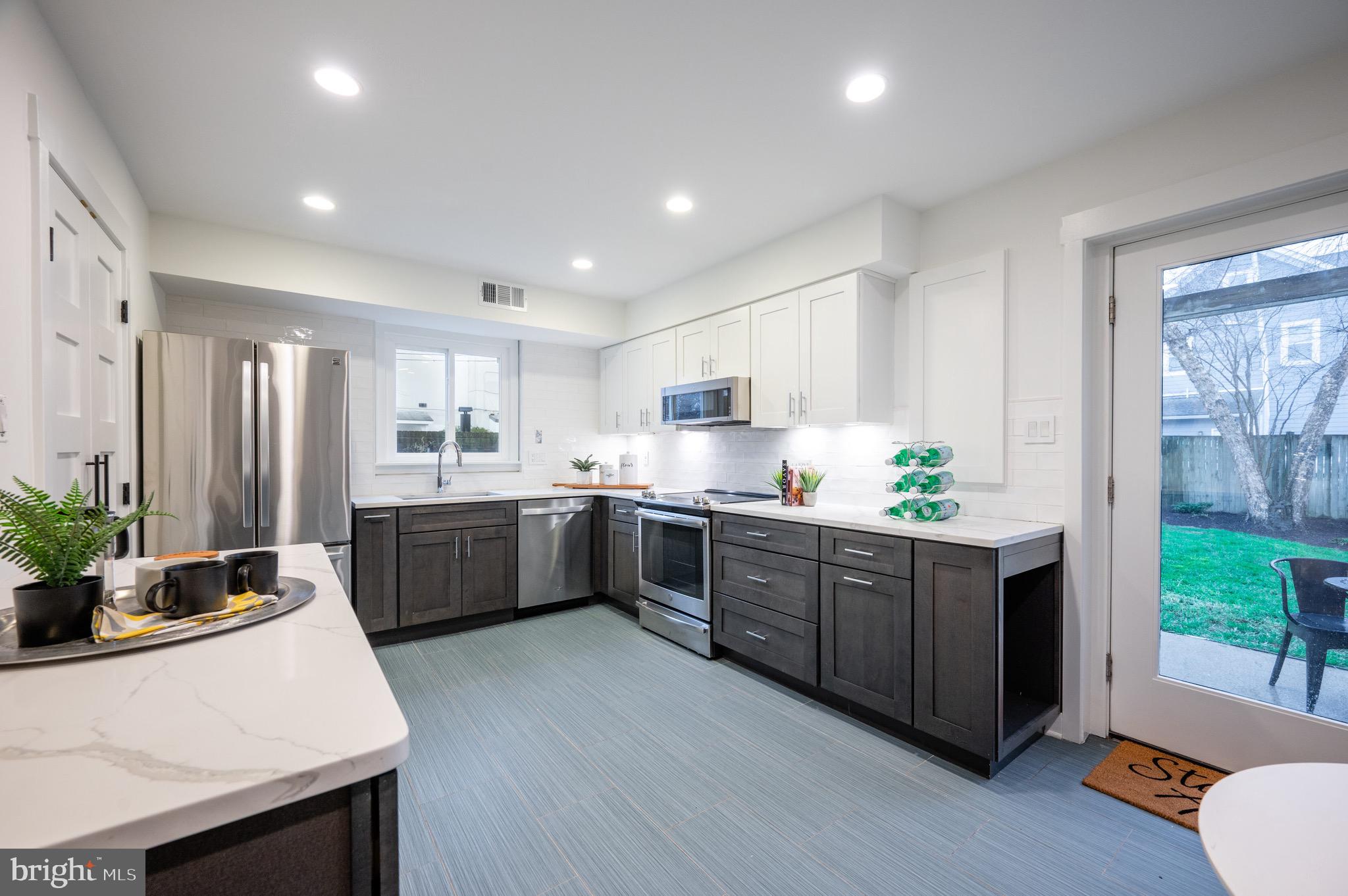 113 E Windsor Ave #C