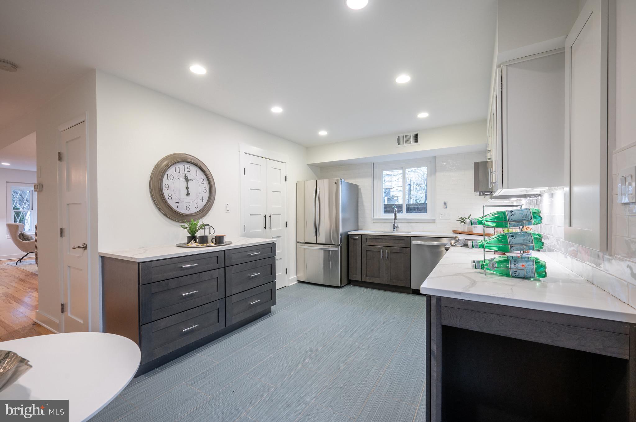 113 E Windsor Ave #C