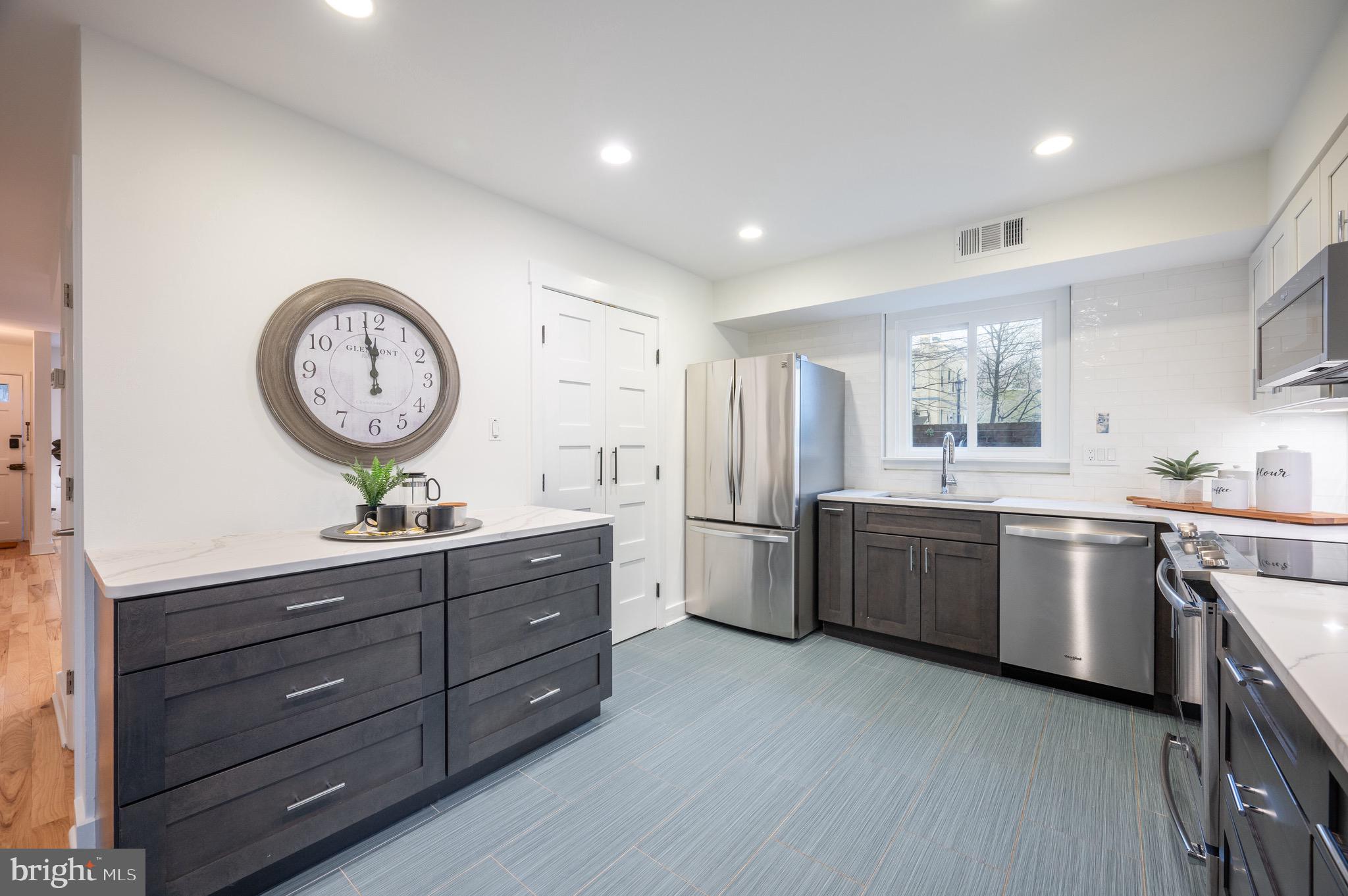 113 E Windsor Ave #C