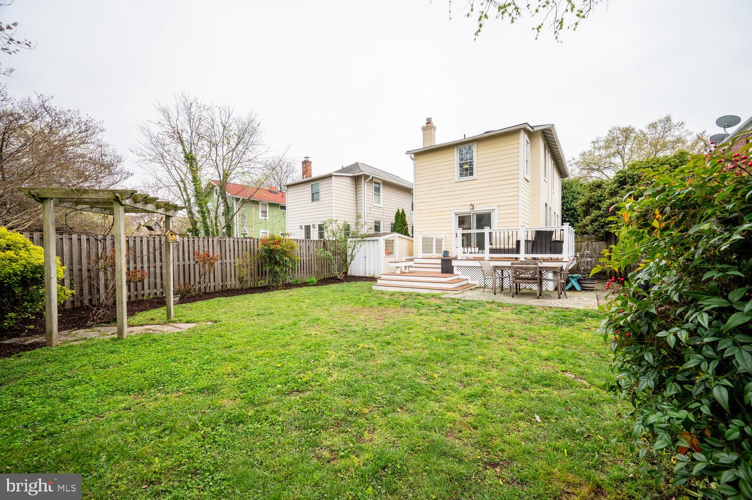 216 E Windsor Ave E