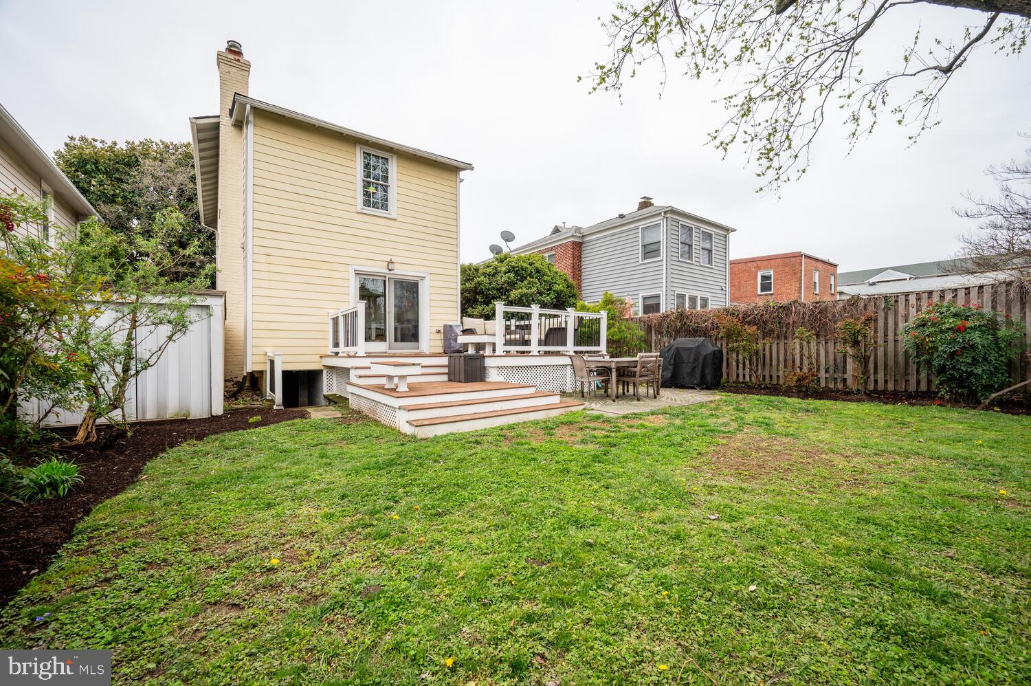 216 E Windsor Ave E